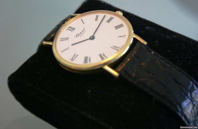 Chopard Les Classiques 18 Karat Gold WATCHES 2