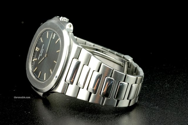 Patek Philippe Nautilus Jumbo 3700-11 WATCHES 2