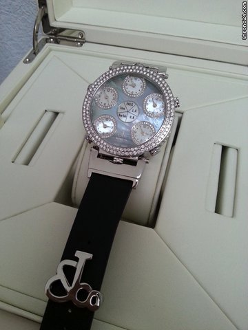 Jacob & Co. Jacob& Co six time zone bezel diamonds WATCHES 2