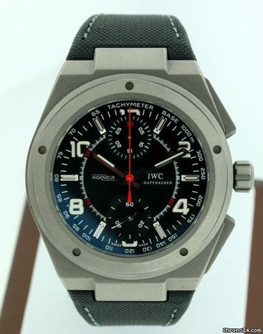 IWC Ingenieur AMG Chronograph IW3725-04 Pre-owned WATCHES 2