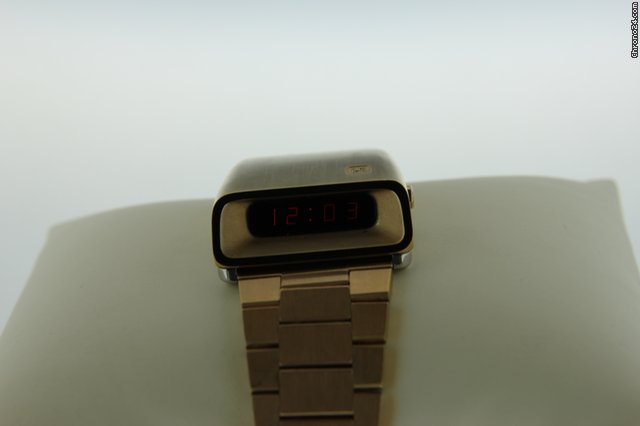 replica Girard Perregaux casquette LED digitaal WATCHES 1 