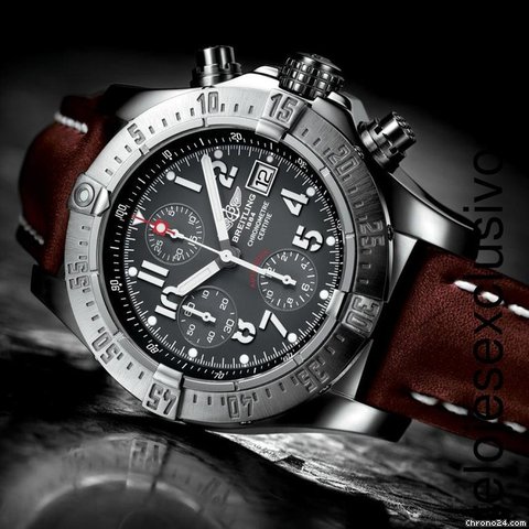 Breitling Avenger (Super Avenger) WATCHES 2
