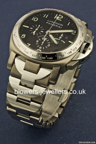 replica Panerai Luminor Chronograph Titanium PAM 00072 WATCHES 1 