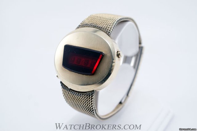 Jaeger-LeCoultre Master-Quartz LED WATCHES 2