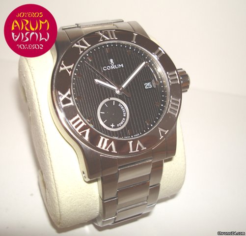 Corum Romulus WATCHES 2