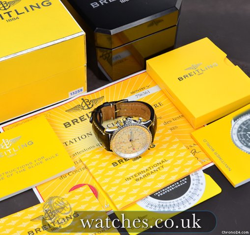 Breitling Navitimer World WATCHES 2
