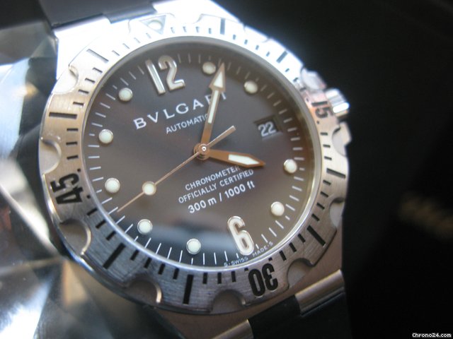 Bulgari DIAGONO PROFESSIONAL SCUBA DIVING AUTOMATIC 300M/1000FT SD40 WATCHES 2