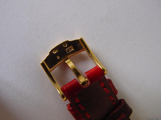 replica Piaget or 18 carat WATCHES 1