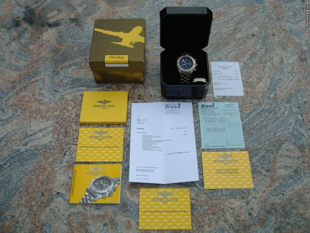 Breitling Chrono Avenger in Titan/Titan von 2001 WATCHES 2