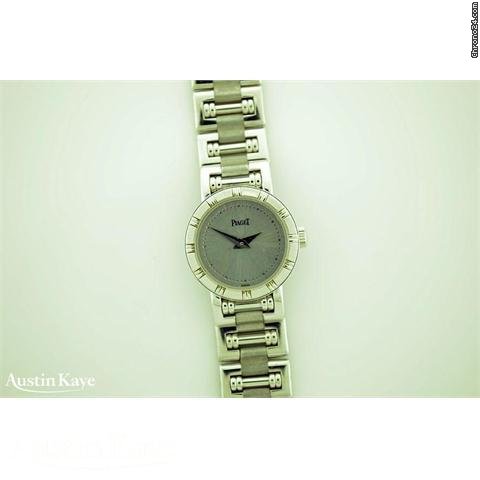 Piaget Dancer 18ct white gold quartz on bracelet WATCHES 2