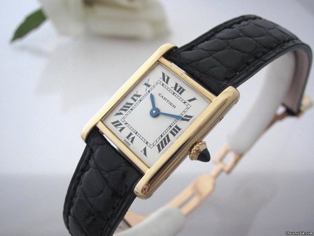 Cartier Tank 18K/750 Gold WATCHES 2
