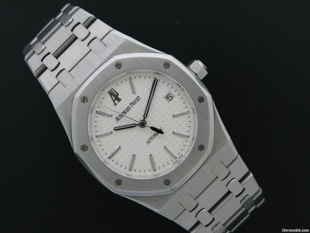Audemars Piguet Royal Oak 39mm 15300 WATCHES 2