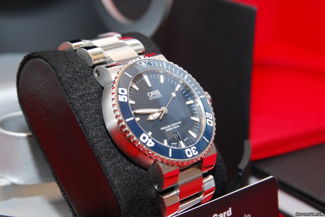 Oris Aquis Date WATCHES 2