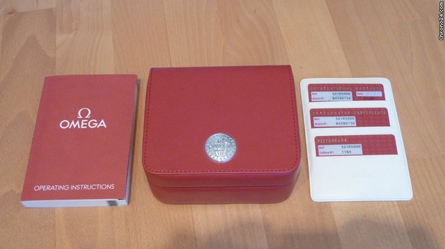 Omega Speedmaster Date WATCHES 2