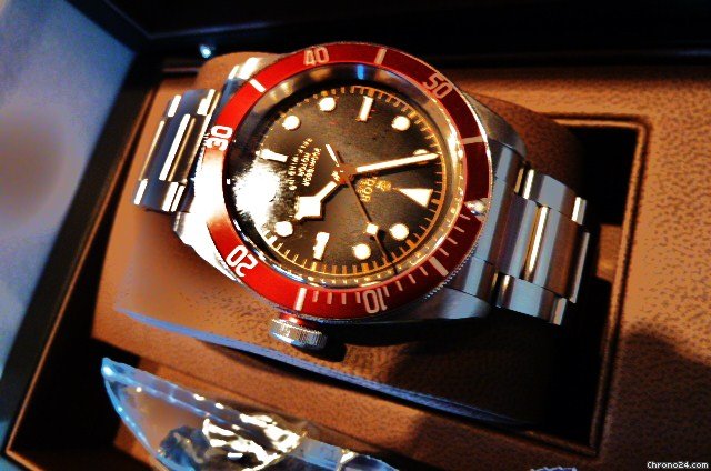 Tudor Heritage Black Bay NEUES Model Neu & verklebt AUGUST 2012 WATCHES 2