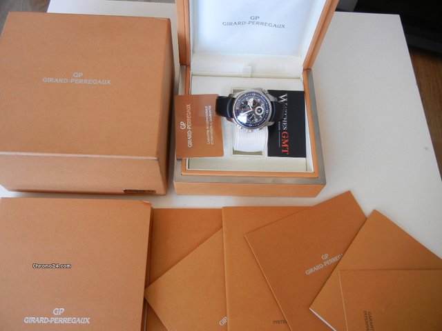 Girard Perregaux SPORT CLASSIQUE AUTOMATIC WATCHES 2