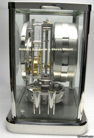 Jaeger-LeCoultre Atmos Classique mit Mondphase (unbenutzt) WATCHES 2