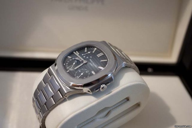 replica Patek Philippe NAUTILUS 3712-A WATCHES 1