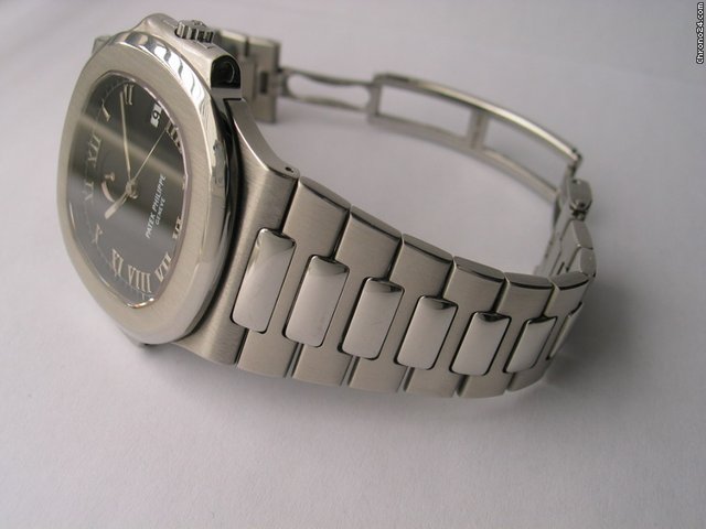 Patek Philippe Nautilus Jumbo Power Reserve 3710/1A WATCHES 2