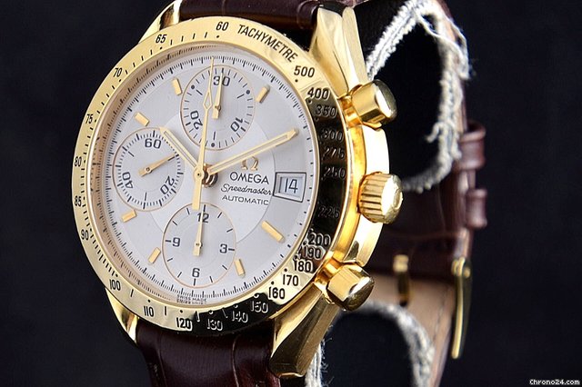 Omega speedmaster WATCHES 2